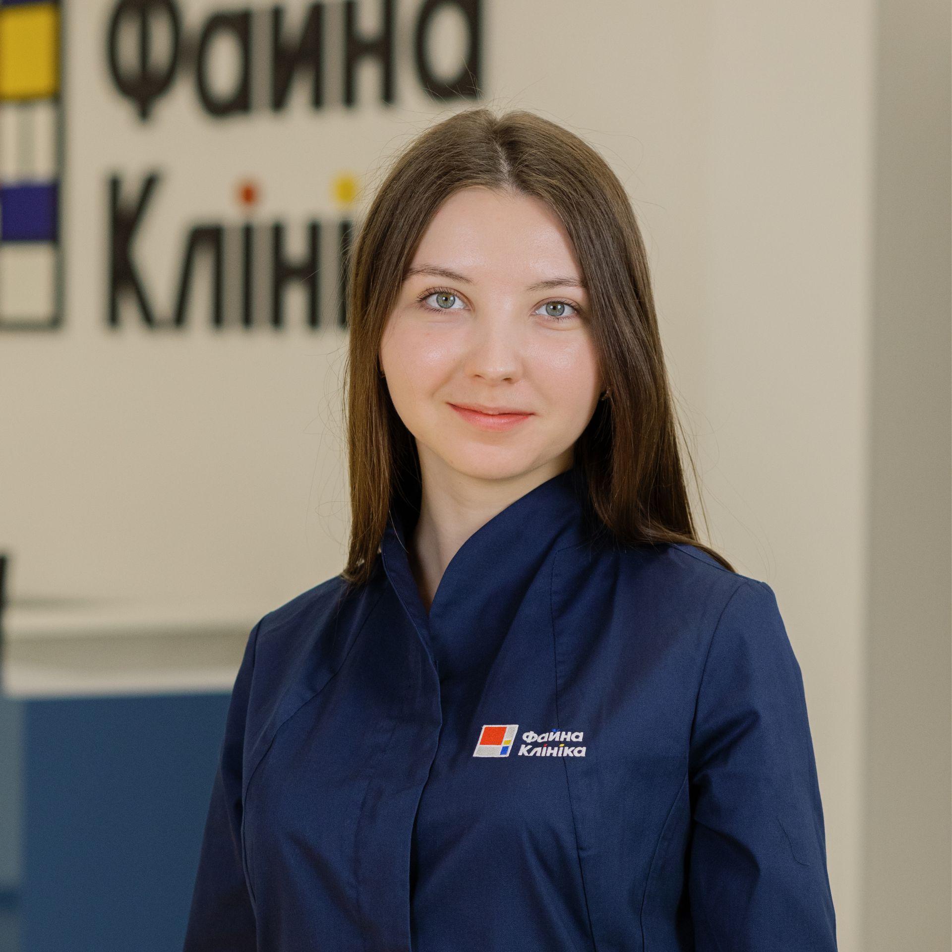 Отоларинголог Седашова Марія Олександрівна у холі Файної Клініки