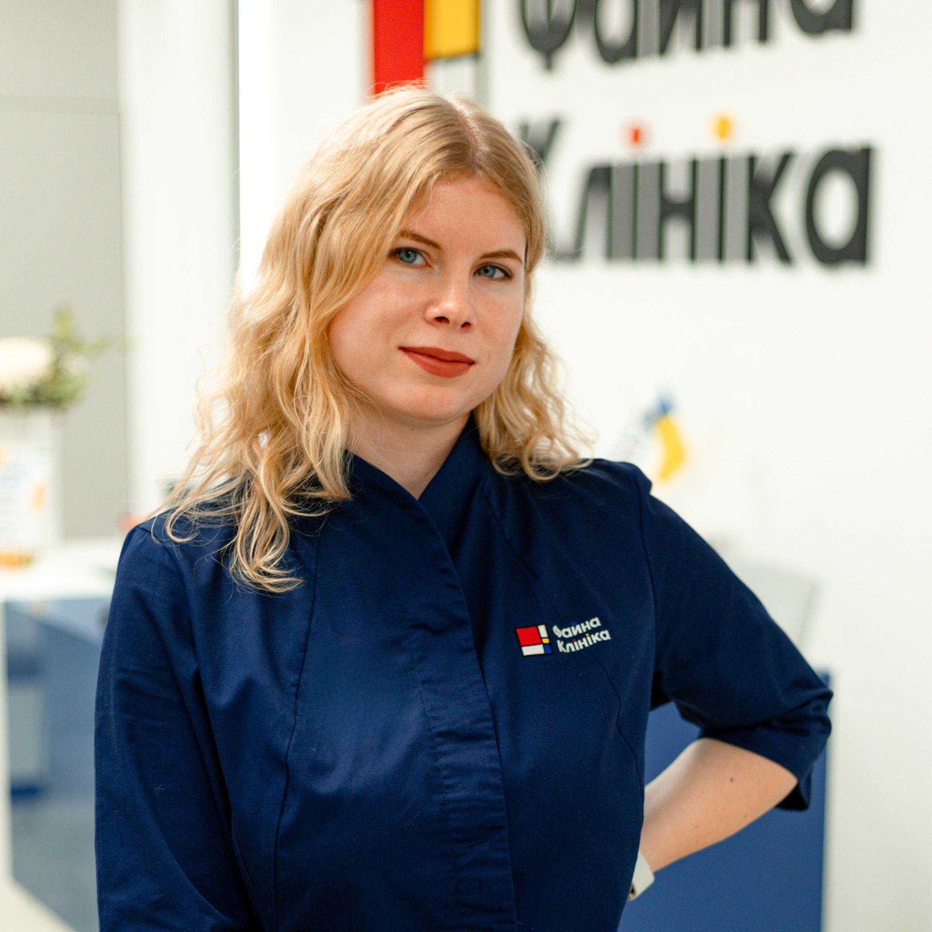 Дитячий офтальмолог Захарченко Софія Василівна у холі Файної Клініки