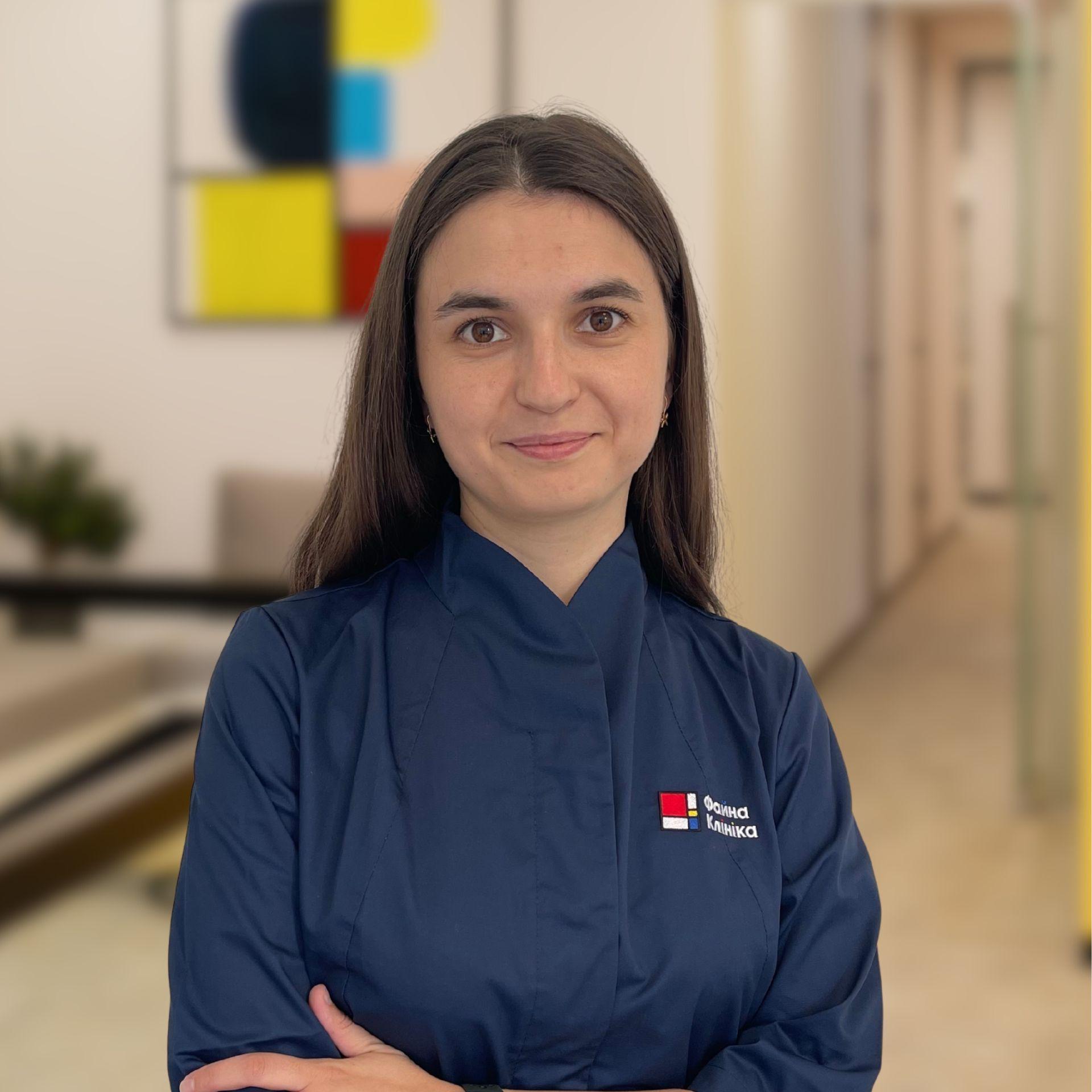 Невролог Горчак Ольга Святославівна у холі Файної Клініки